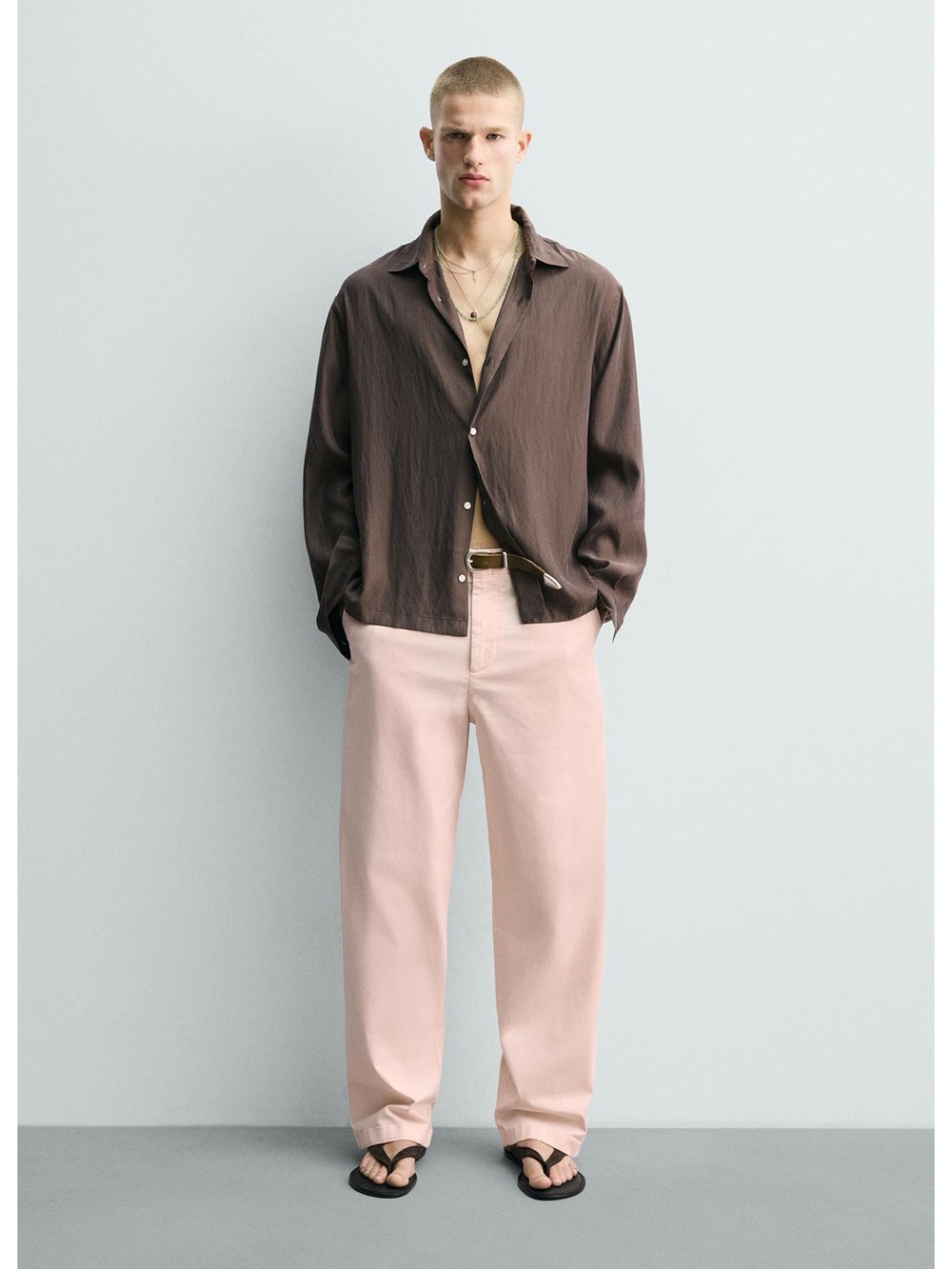 Zara Men's Relaxed Jeans in Light Pink